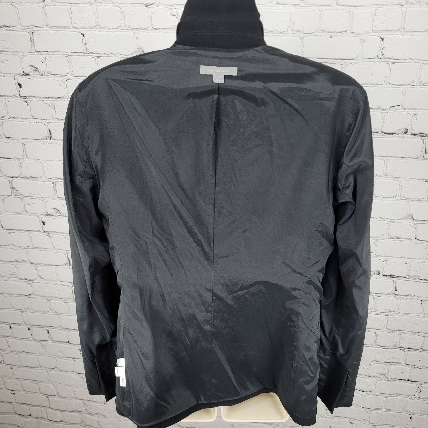 VTG Ann Taylor Black Classic 1 Button Ventless Notch Blazer Jacket Size 10