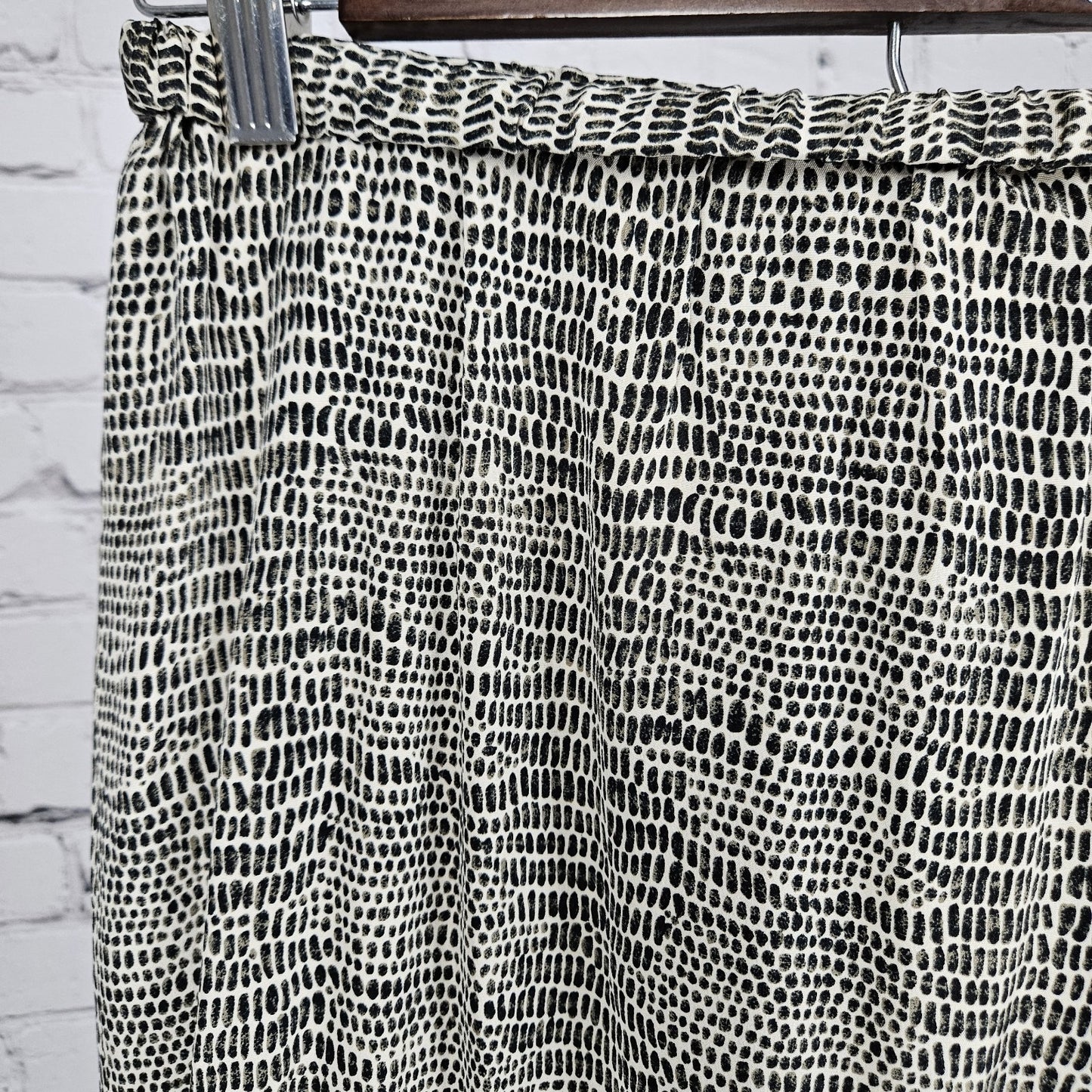 Allison Taylor Beige Brown 100% Silk Animal Print Side Slits Midi Skirt Small S