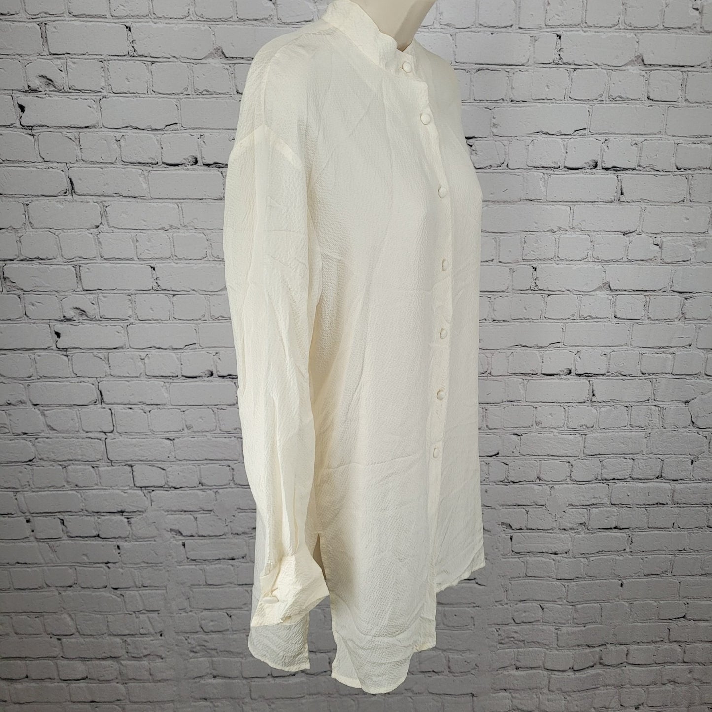 Nipon Studio Ivory 100% Silk Button Up Long Sleeve Tunic Blouse Size 8