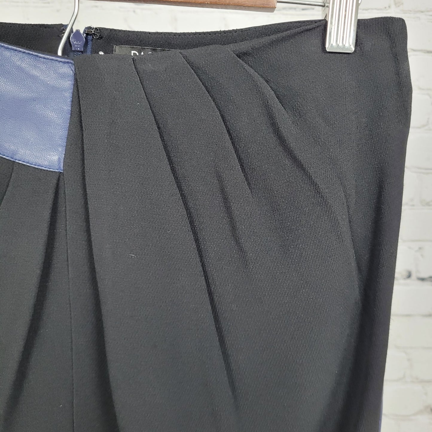 Raoul Black & Blue Genuine Leather Pleated Front Slit Straight Skirt Size 8