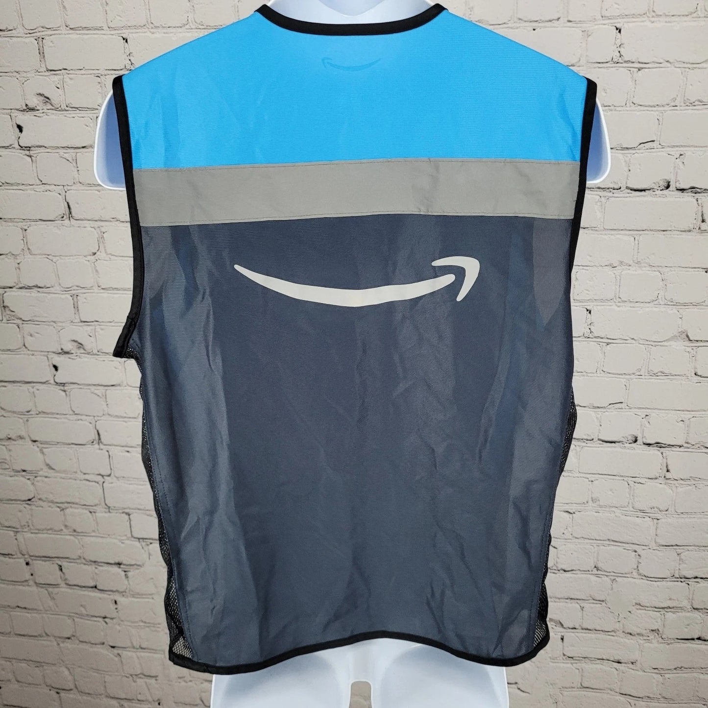 Amazon Blue Vest Workwear Uniform Mesh Sides Zipped Design By Luly Yang Vest M/L