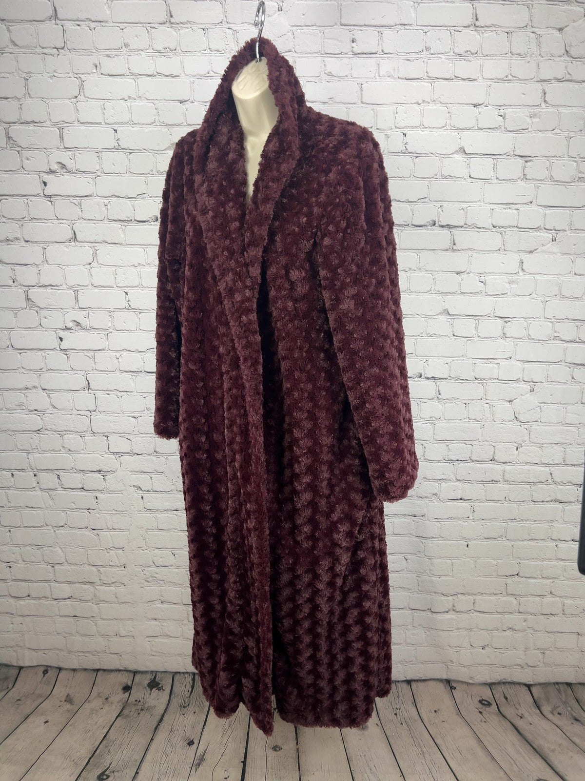 Nordstrom Burgundy Swirl Plush Faux Fur Shawl Collar Long Robe Women's M