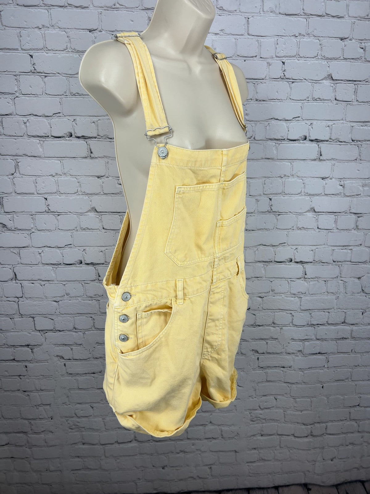 We The Free Yellow Denim Cuffed Overall Shortalls Women's L