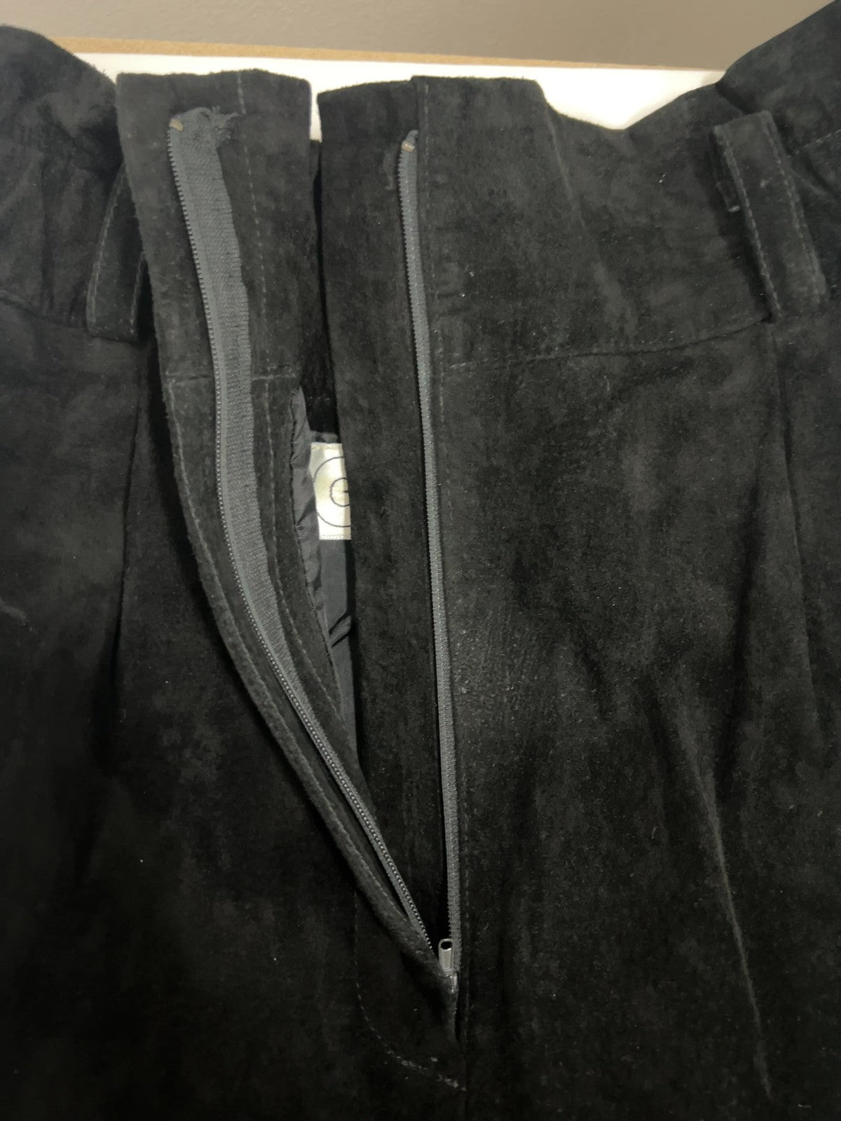 VTG Cedars Black Suede Leather Paperbag Waist Pleated Tapered Pants 6