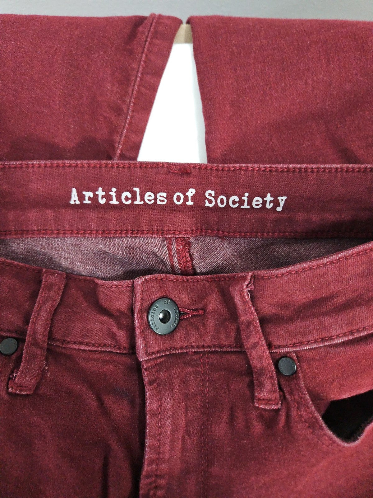 Articles of Society Burgundy Raw Hem Skinny Women's Denim Jeans 27 (28X30)