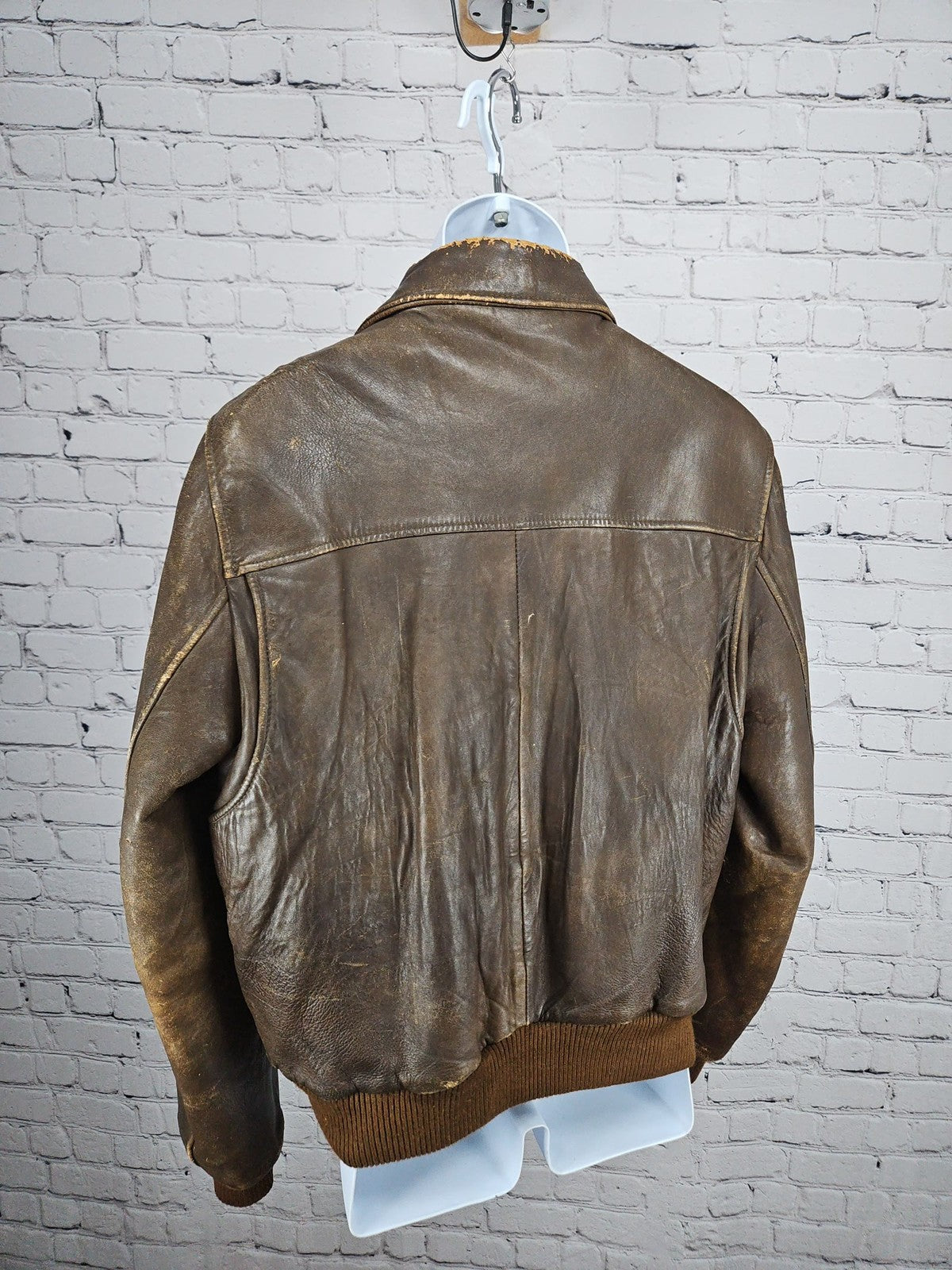 VTG Adam Spencer Brown Distressed Leather Zip Bomber Flight Jacket Men's 40