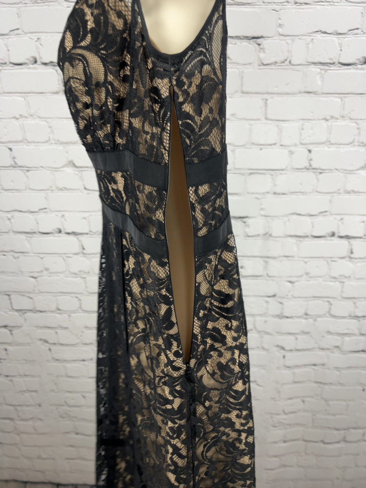 LOFT Black Nude Lace Cap Sleeve V Neck Satin Trim Lined Midi Dress 6P