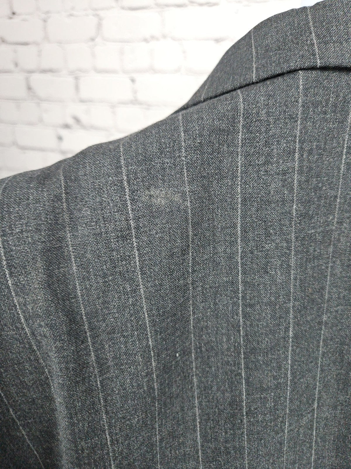 VTG Sturbridge Classics Gray Pinstripe 100% Wool 2 Button Blazer Sport Coat 46L