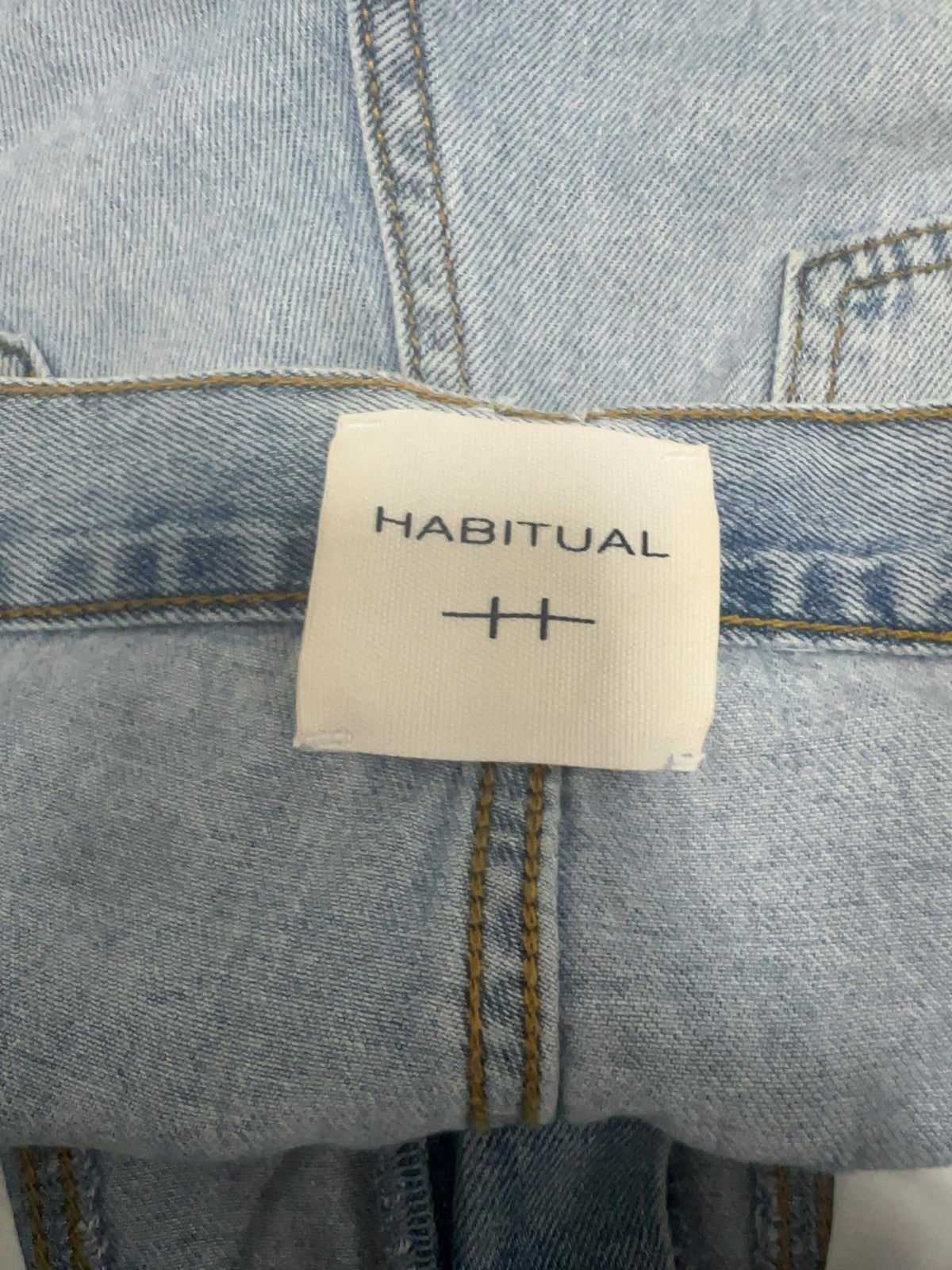 Habitual Light Wash Braided Stitch High Rise Women's Denim Shorts 2/26 (30X5.5)