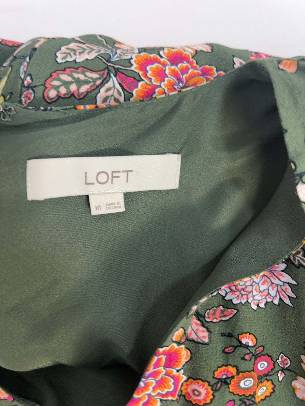 LOFT Olive Green Floral Viscose V Neck Short Sleeve Lined Midi Dress 10