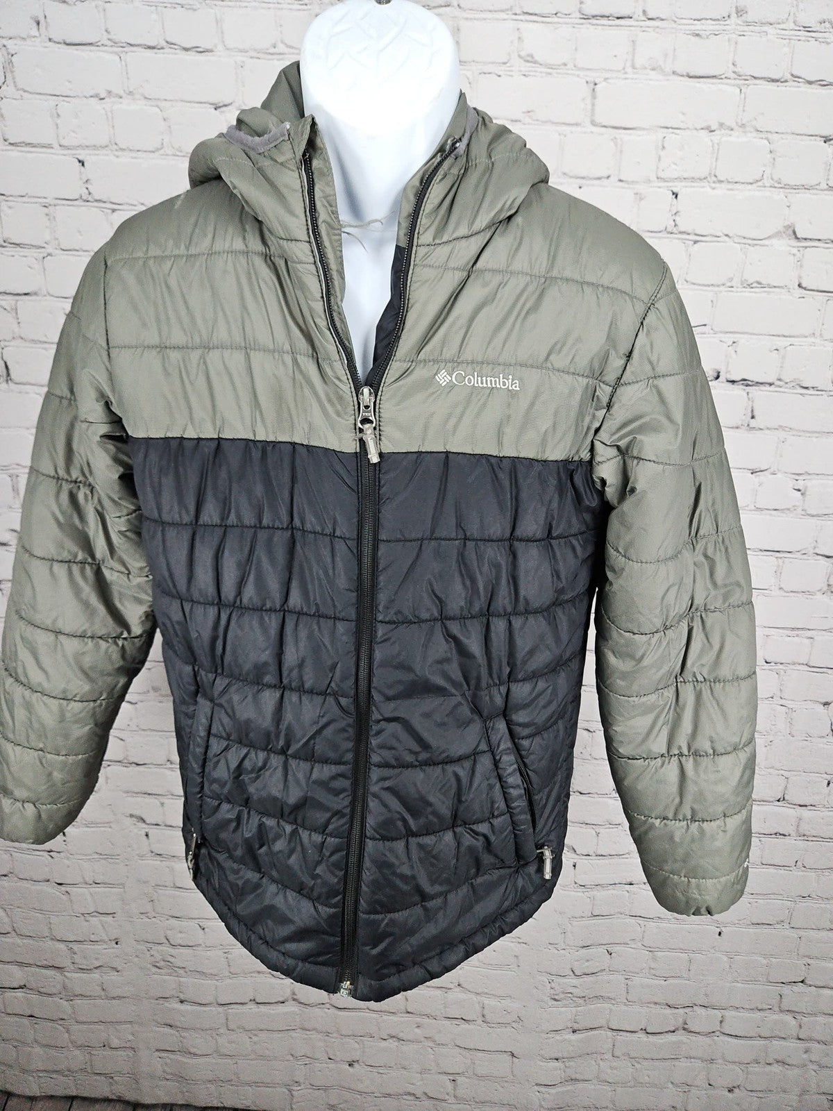Columbia Omni-Heat Gray Black Colorblock Hooded Puffer Jacket Boys XL