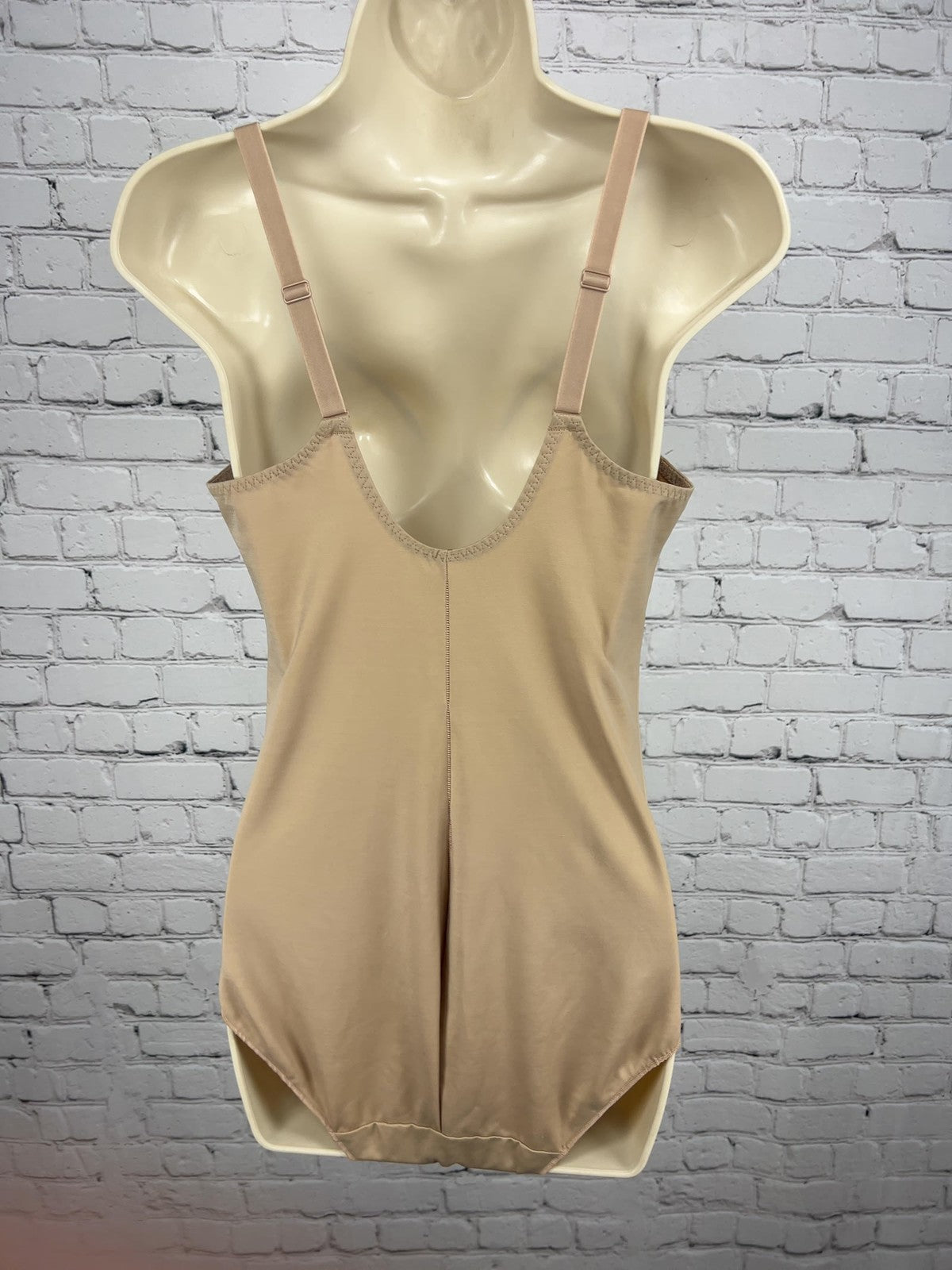 Simone Perele Beige Floral Embroidered Lace Underwire Bodysuit 34D