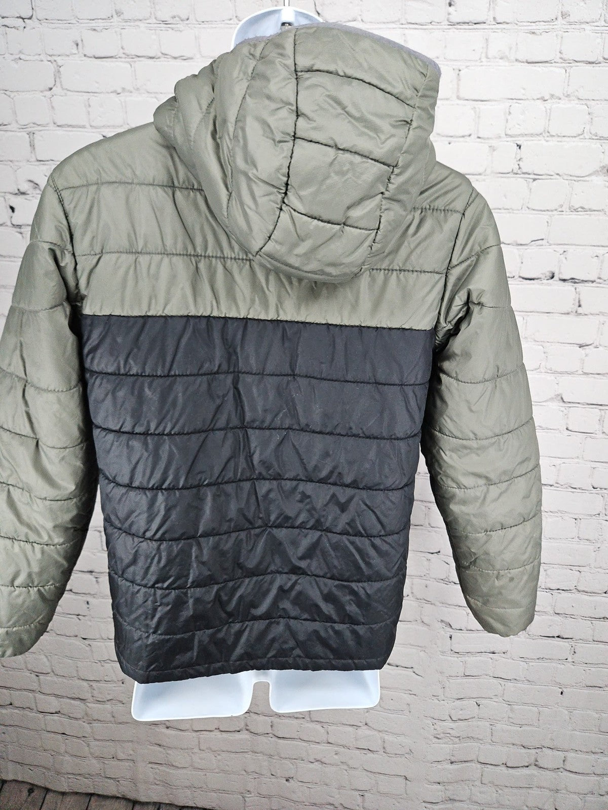 Columbia Omni-Heat Gray Black Colorblock Hooded Puffer Jacket Boys XL