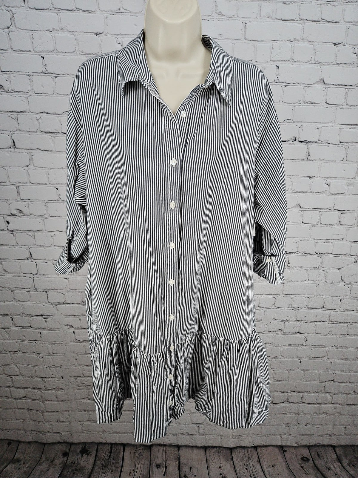 Lands' End Gray White Striped Drop Waist Ruffle Hem Shirt Dress M