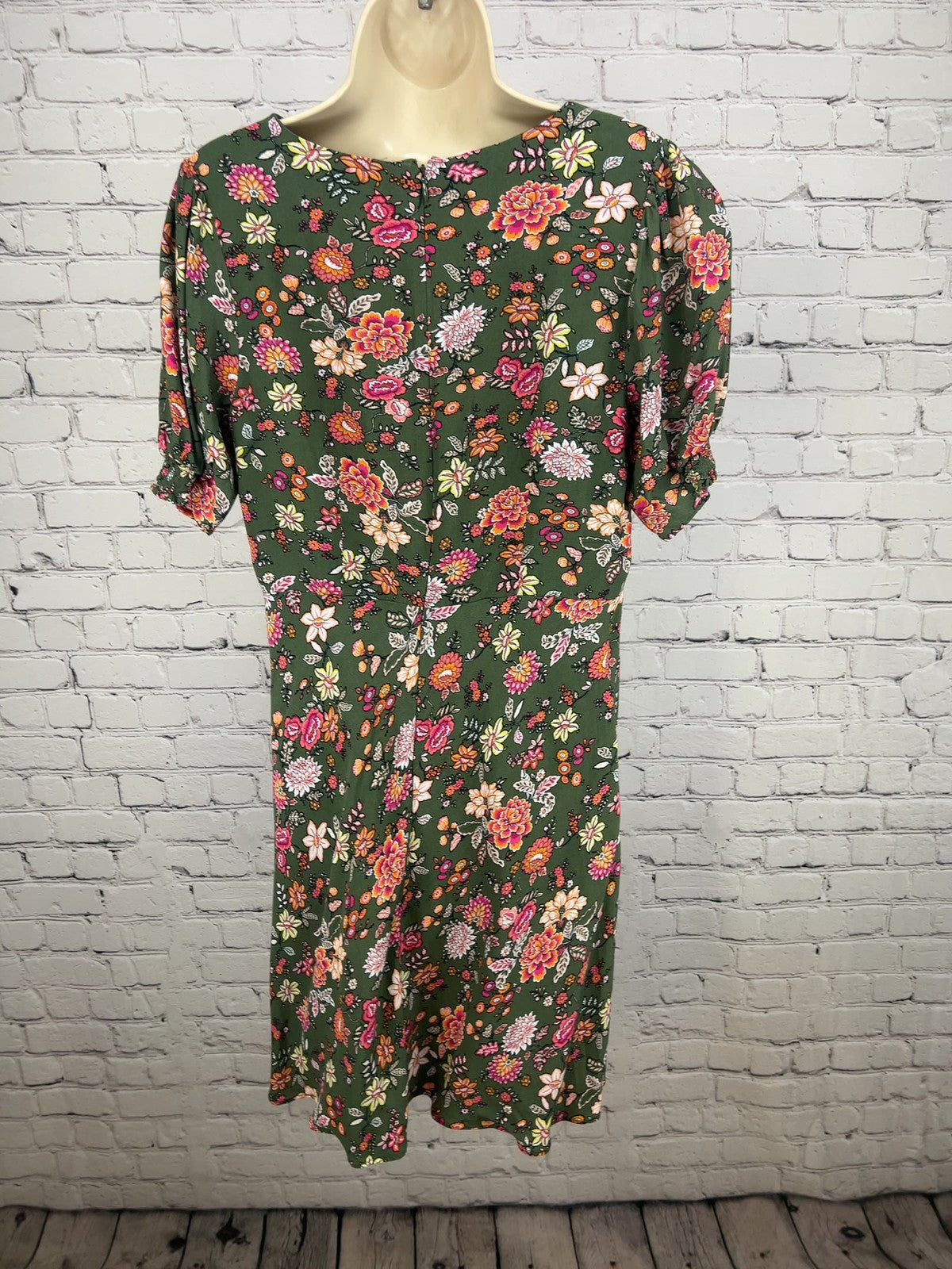 LOFT Olive Green Floral Viscose V Neck Short Sleeve Lined Midi Dress 10