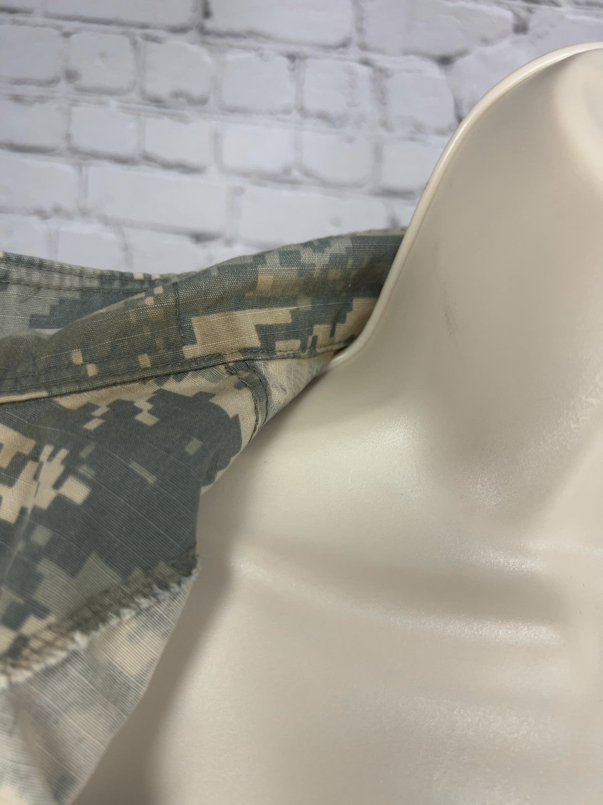 US Army ACU Digital Camo Combat Uniform Coat Pants Set Small X-Short (30X27.5) (2)