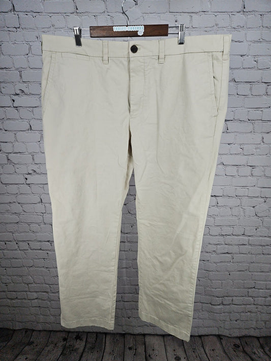 Tommy Hilfiger Classic Fit Stone Stretch Chino Pants Men's 42 (43X31)