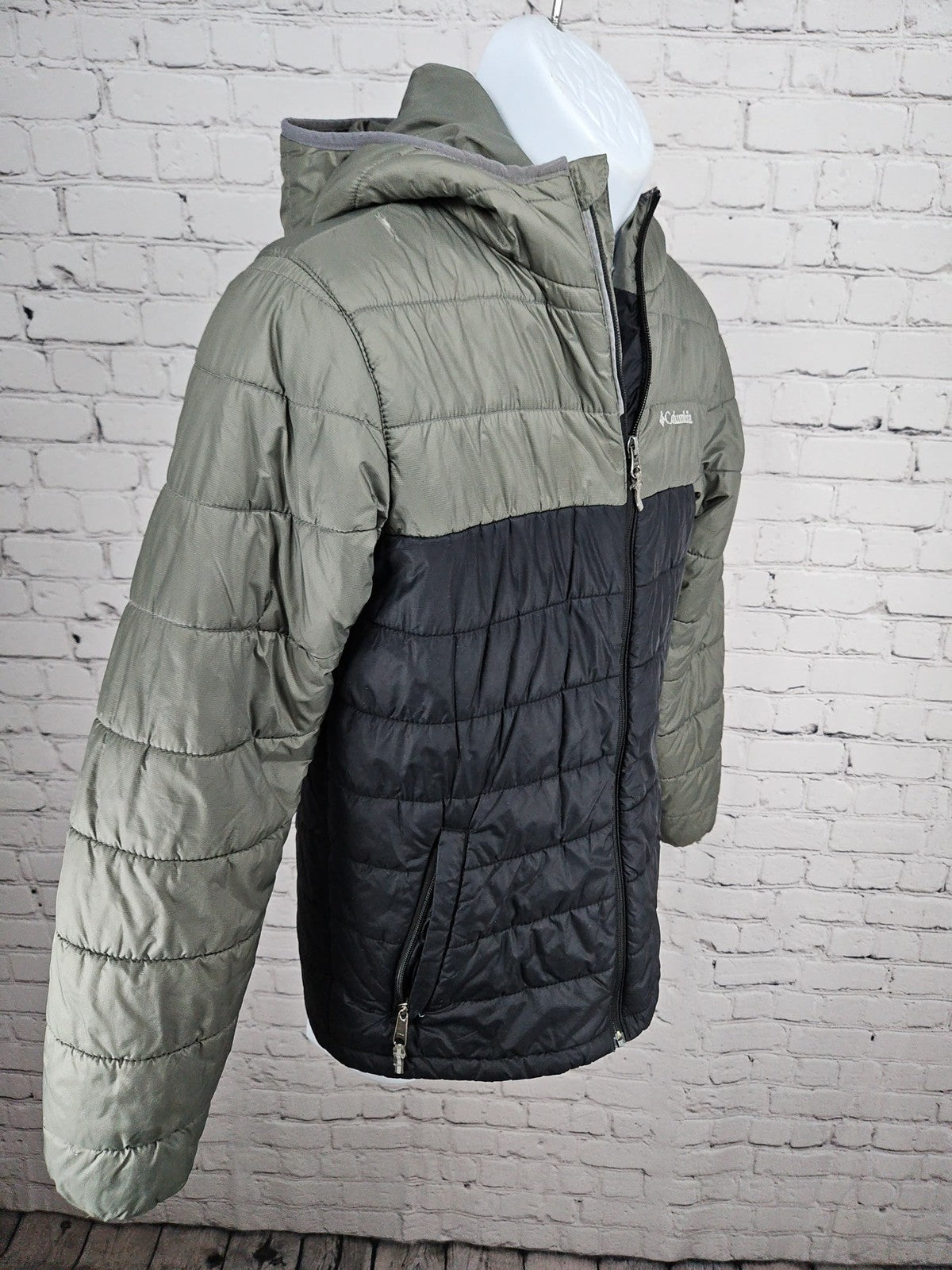 Columbia Omni-Heat Gray Black Colorblock Hooded Puffer Jacket Boys XL