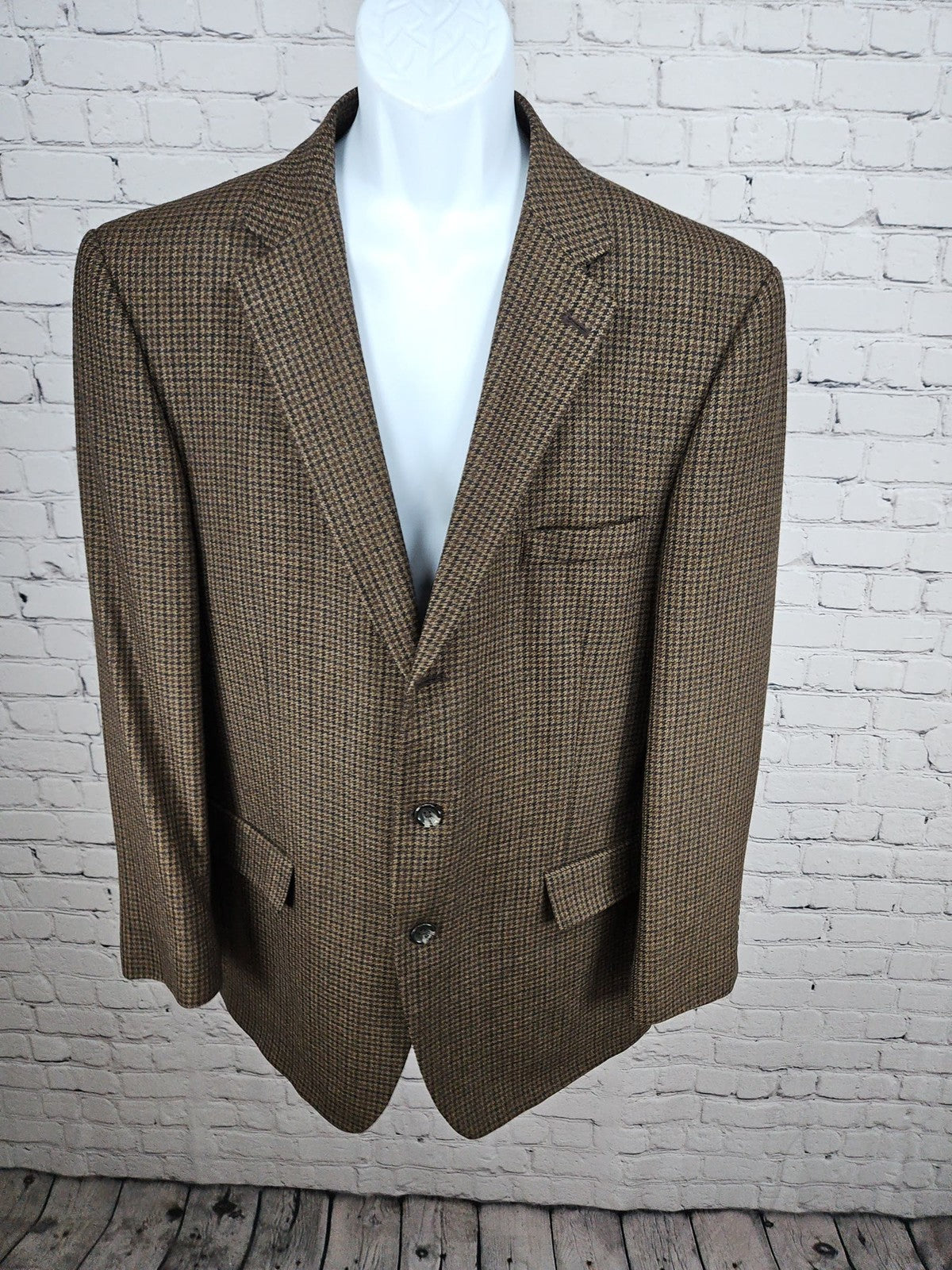 Stafford Essentials Brown Houndstooth 100% Lambswool 2 Button Sport Coat 44R