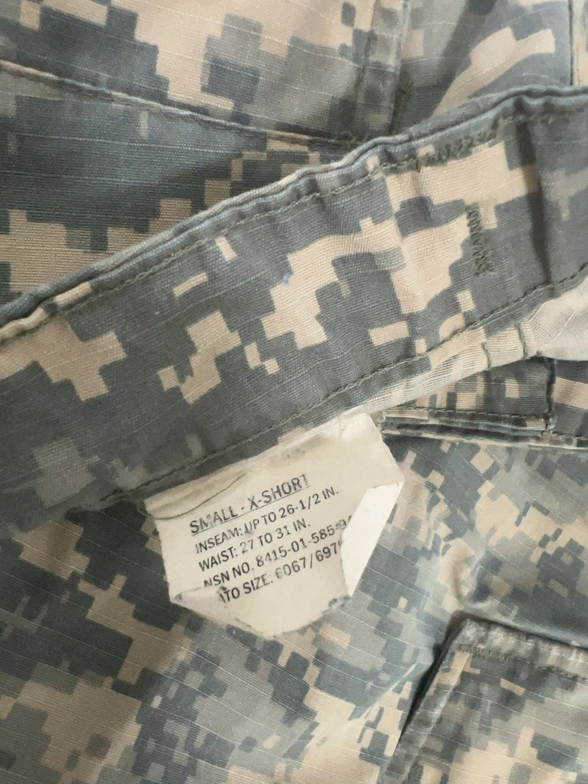 US Army ACU Digital Camo Combat Uniform Coat Pants Set Small X-Short (30X27.5) (2)