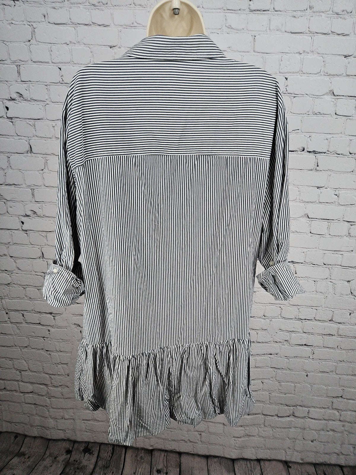 Lands' End Gray White Striped Drop Waist Ruffle Hem Shirt Dress M