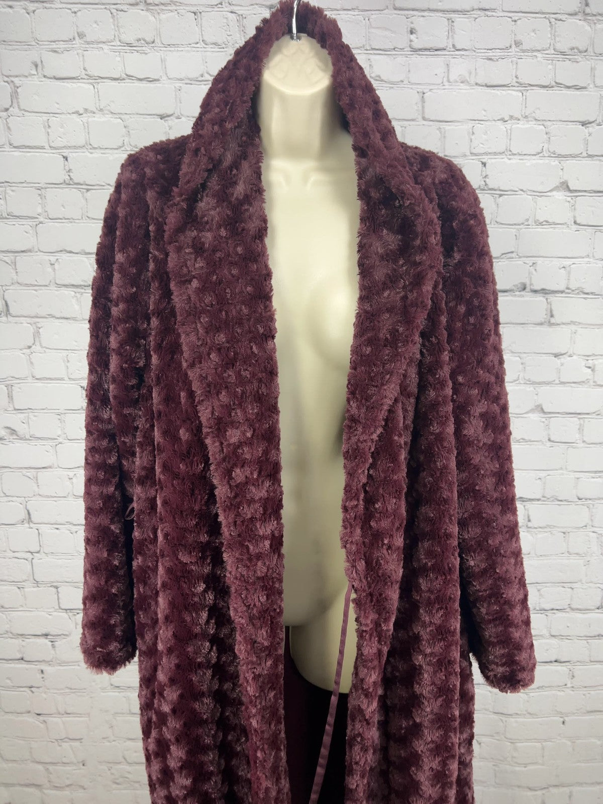 Nordstrom Burgundy Swirl Plush Faux Fur Shawl Collar Long Robe Women's M