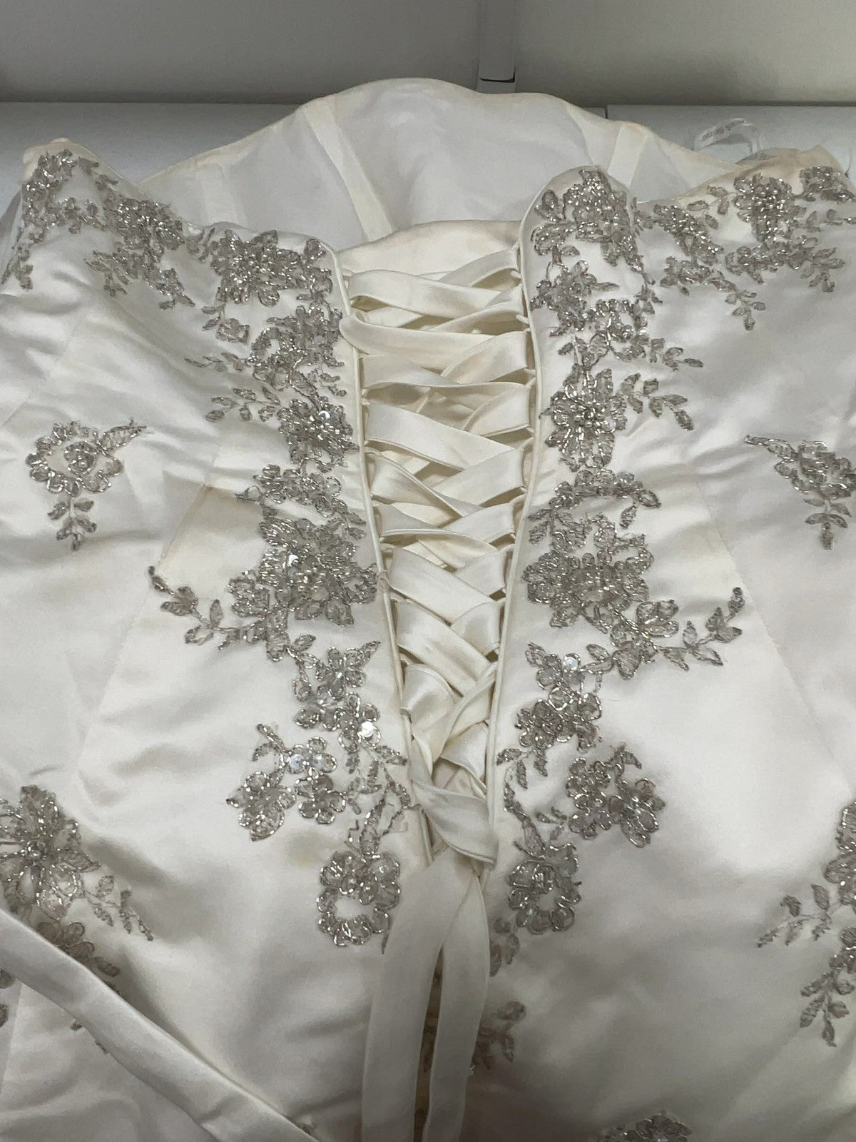 David's Bridal Ivory Satin Strapless Beaded Lace Up Wedding Dress Gown 18W