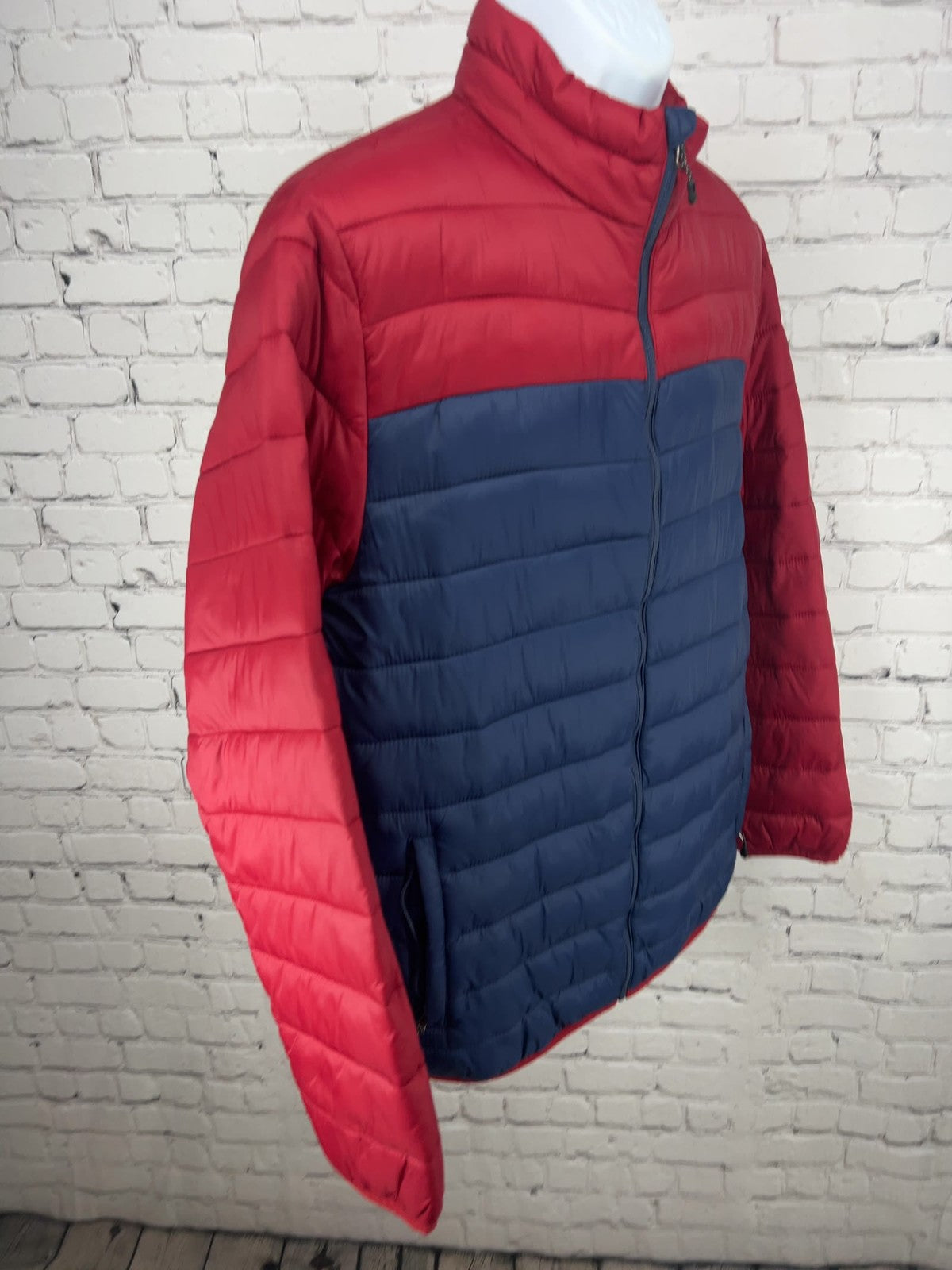 SwissTech Red Navy Colorblock Packable Puffer Jacket Men's M