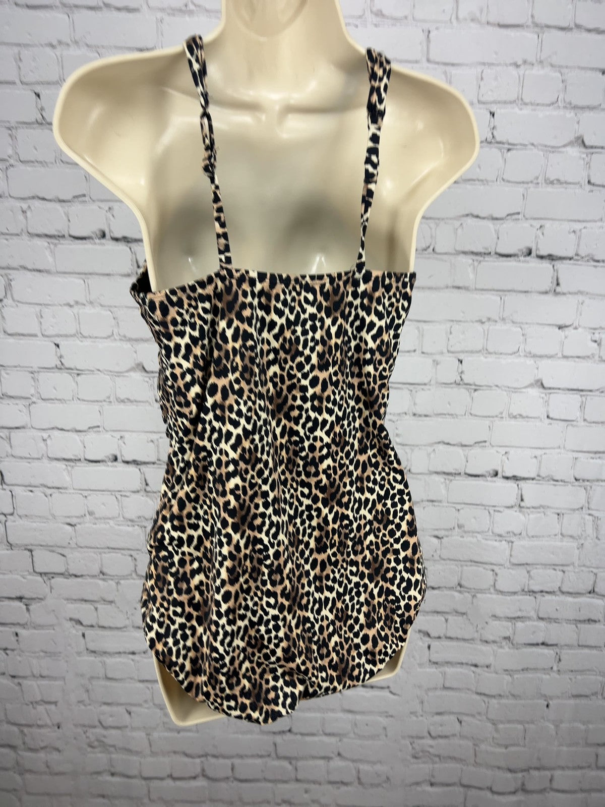 Embrace Your Curves Leopard High Neck Keyhole Ruched One Piece Swimsuit L