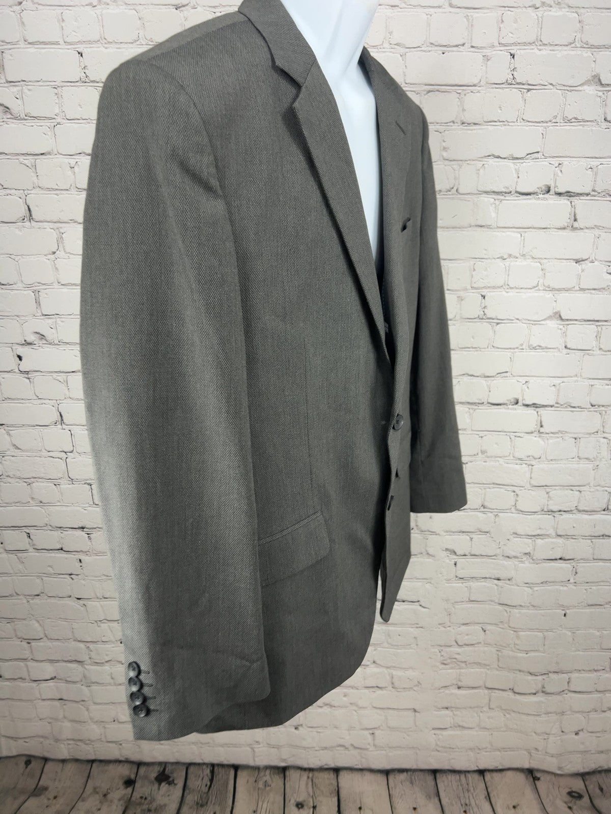 J.M. Haggar Gray Classic Fit 2 Button Single Vented Notch Blazer Sport Coat 44R