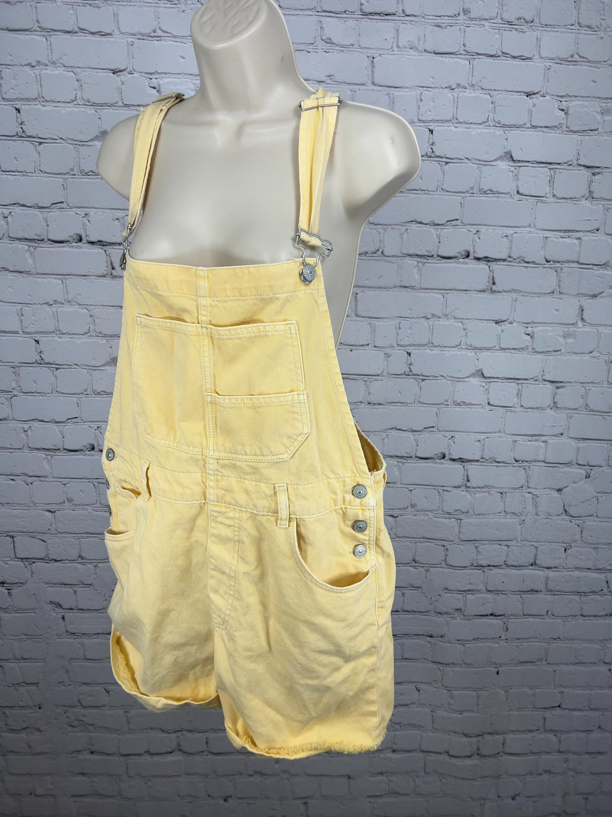 We The Free Yellow Denim Cuffed Overall Shortalls Women's L