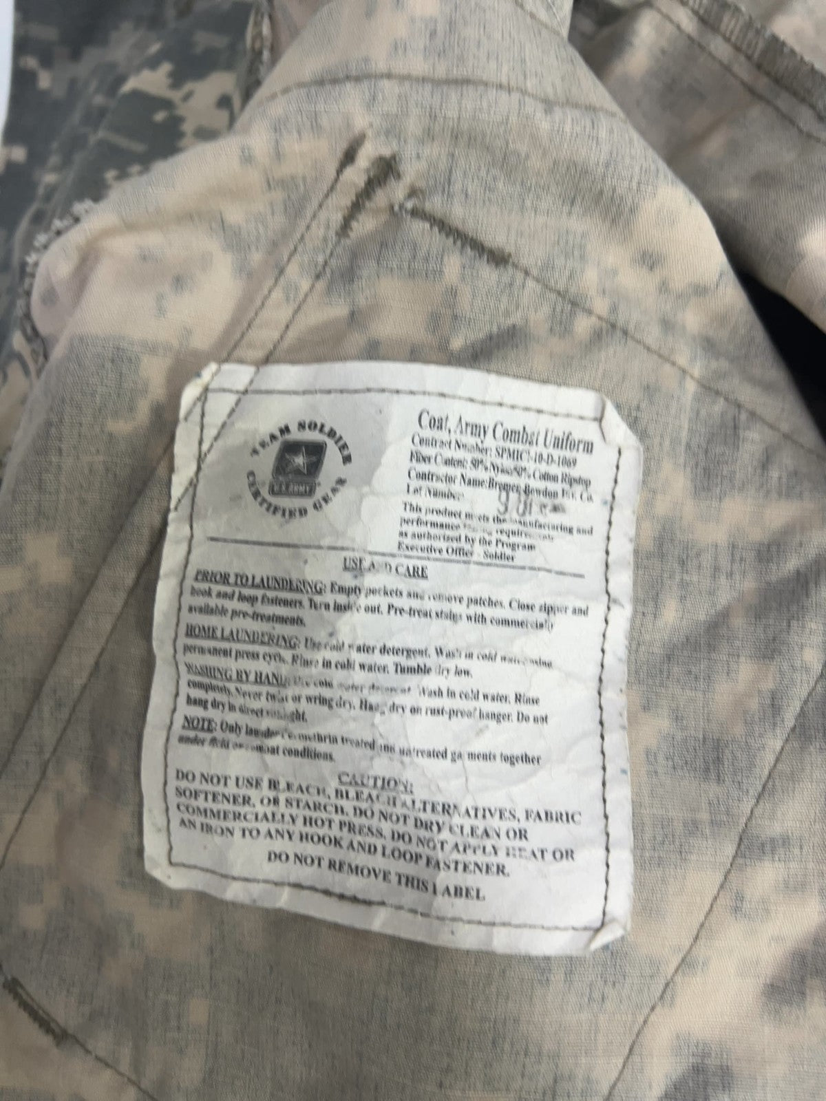 US Army ACU Digital Camo Combat Uniform Coat Pants Set Small X-Short (30X27.5)