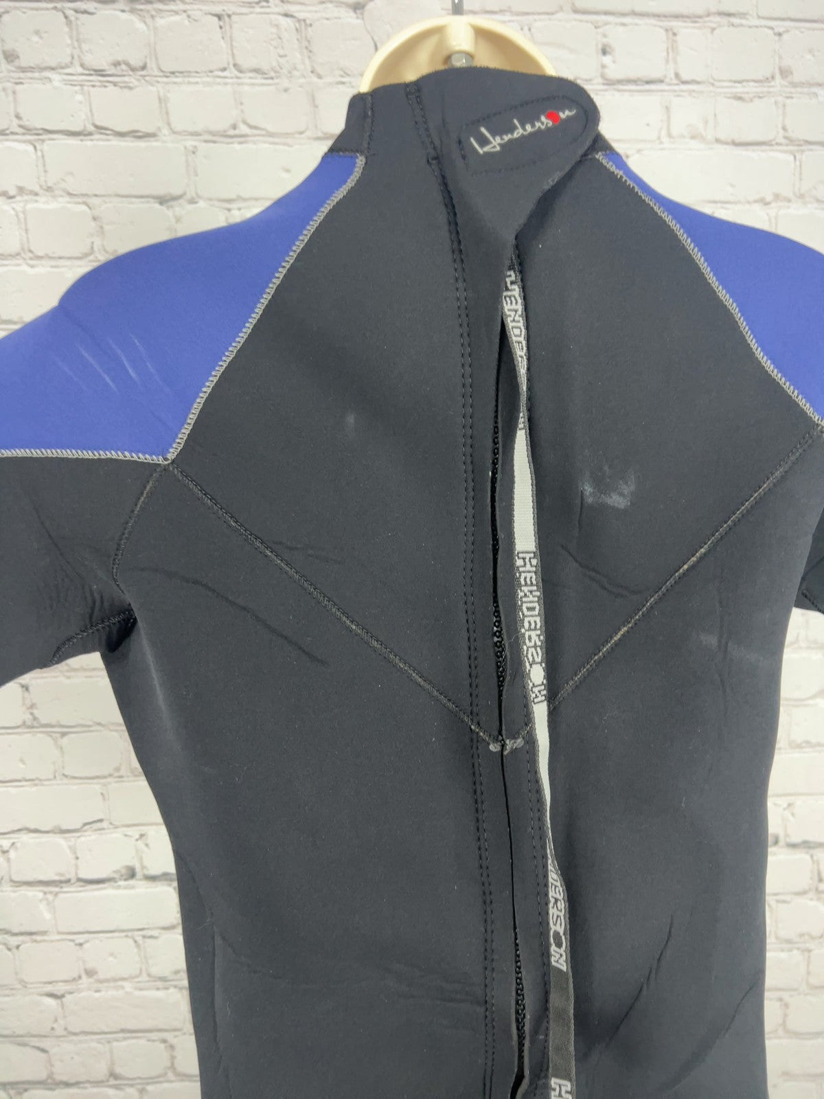 Henderson Thermoprene 3mm Black Blue Back Zip Shorty Wetsuit Mens L