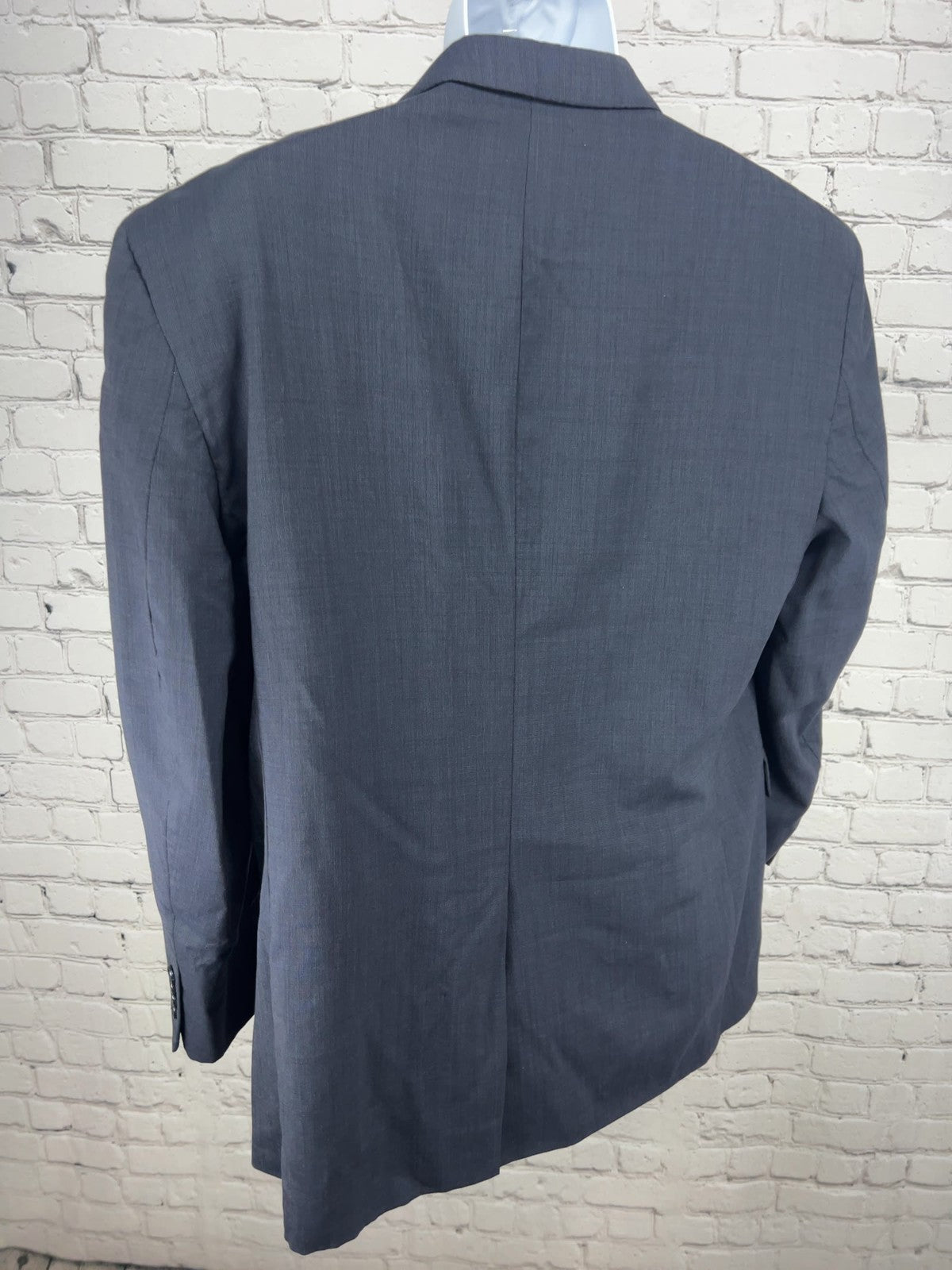 Jos A Bank Blue Check 100% Wool 2 Button Vented Notch Blazer Sport Coat 44R