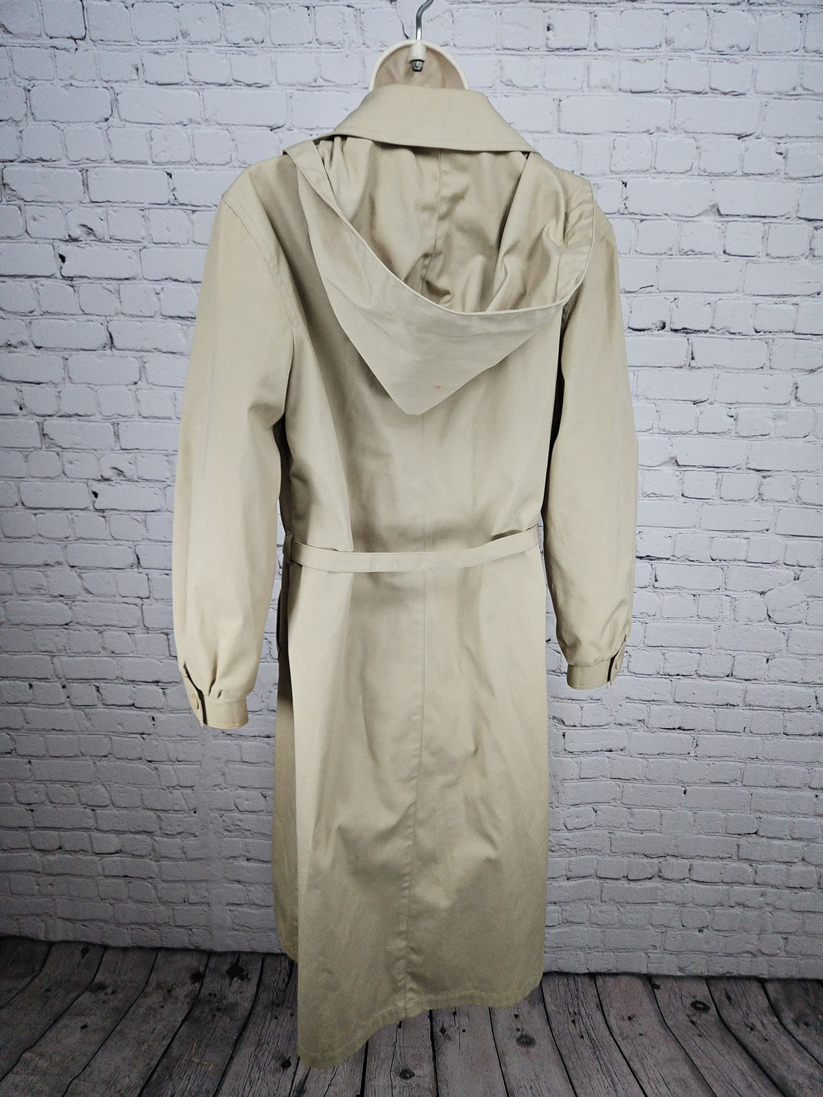 VTG London Fog Maincoats Khaki Hooded Belted Long Trench Raincoat Women's 12