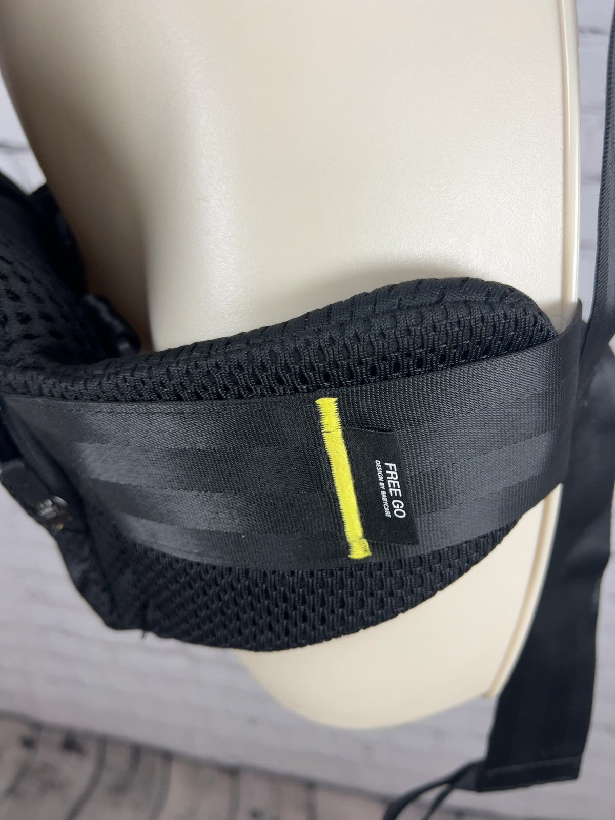 Babycare Free Go Black Mesh Hip Seat Decompression Baby Carrier 0-36 Months