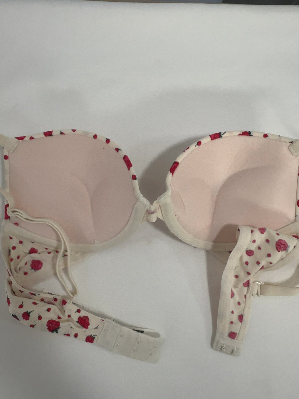 Victoria's Secret PINK Cream Rose Wear Everywhere Super Push Up Bra 34A