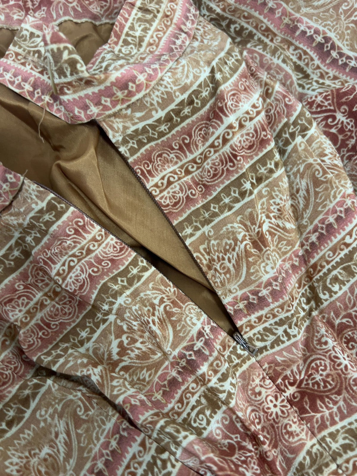 VTG Talbots Tan Rust Paisley Border Print 100% Silk Lined Midi Skirt 10