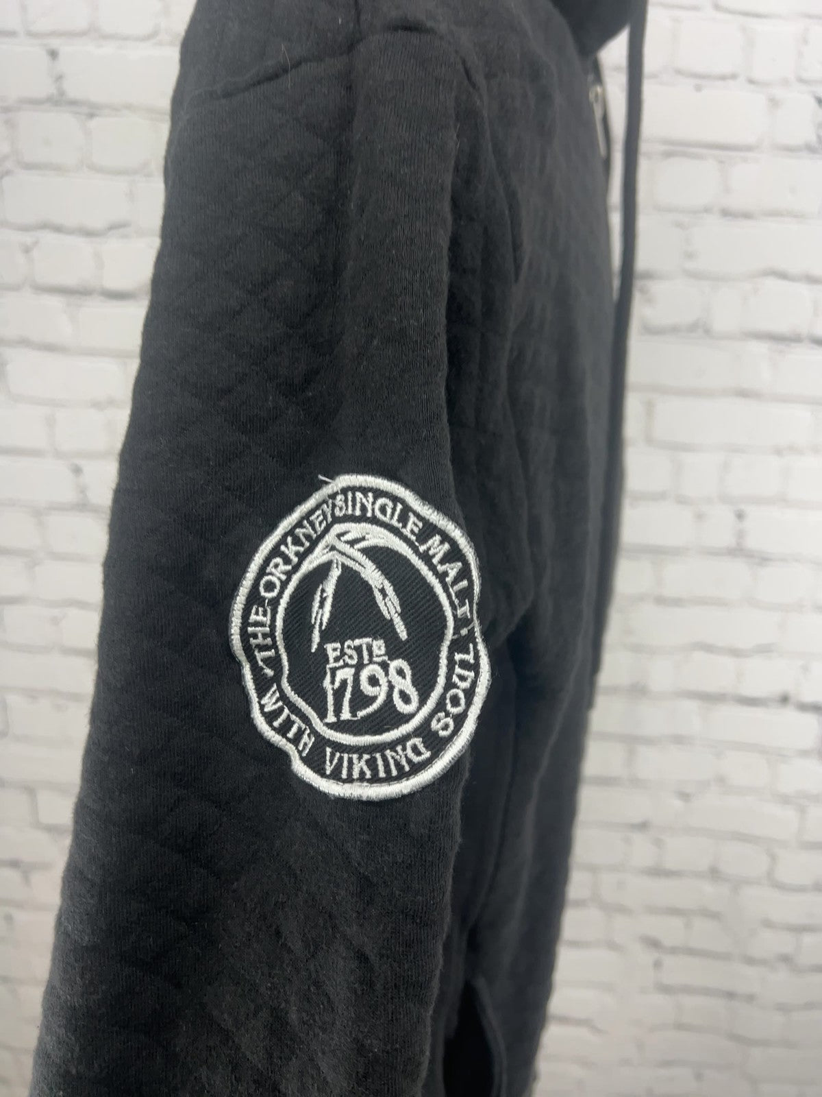 Highland Park Black Quilted Full Zip Hoodie Sweatshirt Orkney Patch S