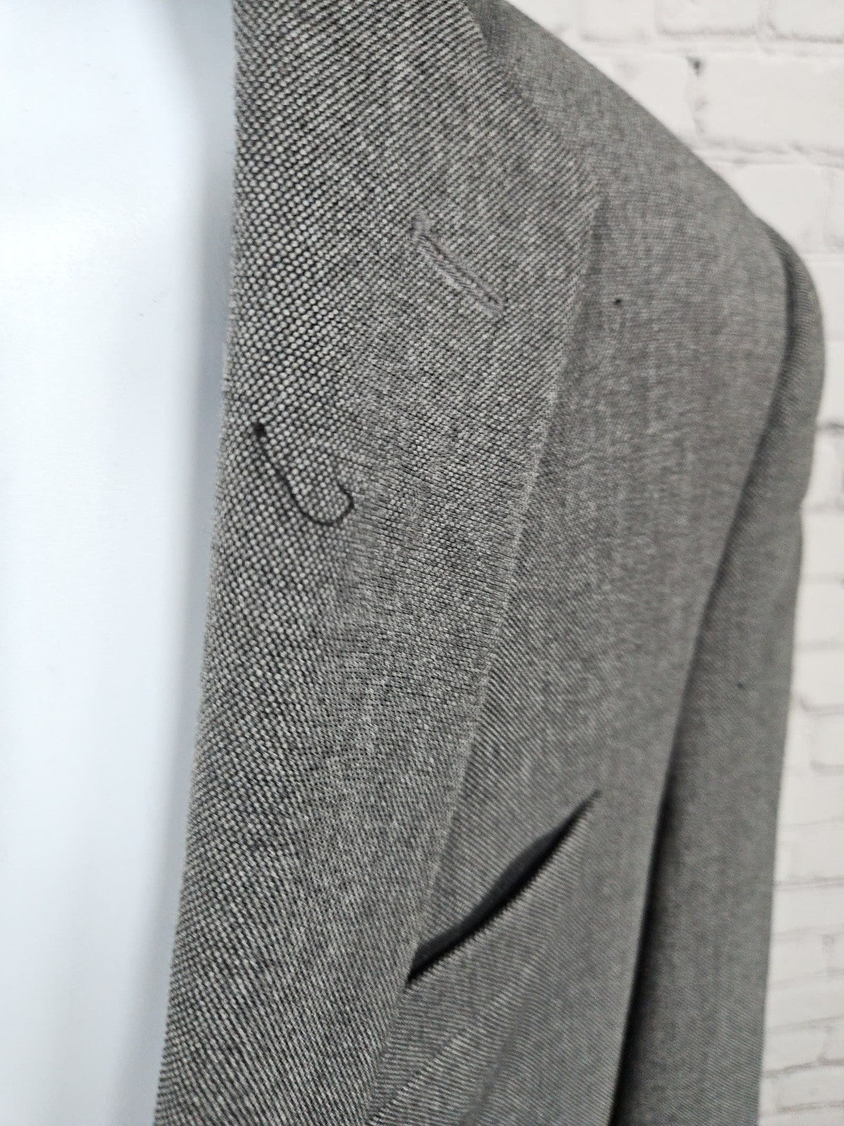 Jos A Bank Gray Slim Fit 2 Button Double Vented Notch Blazer Sport Coat 39R