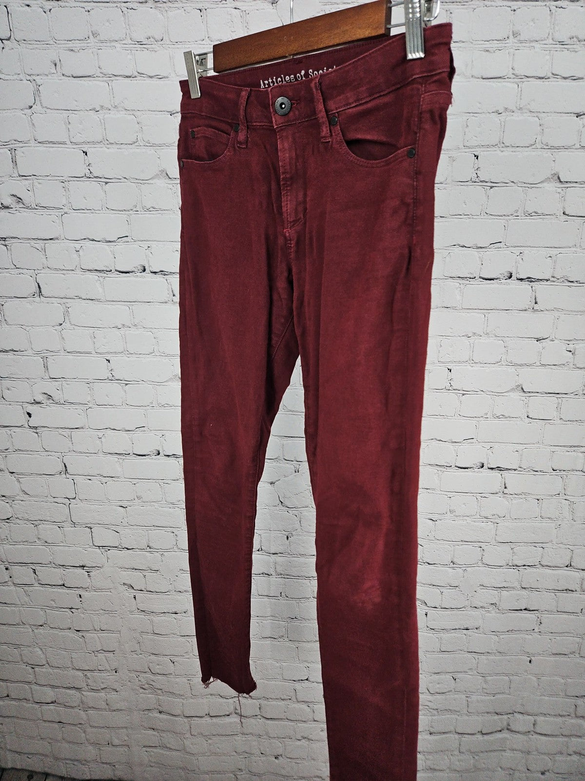 Articles of Society Burgundy Raw Hem Skinny Women's Denim Jeans 27 (28X30)