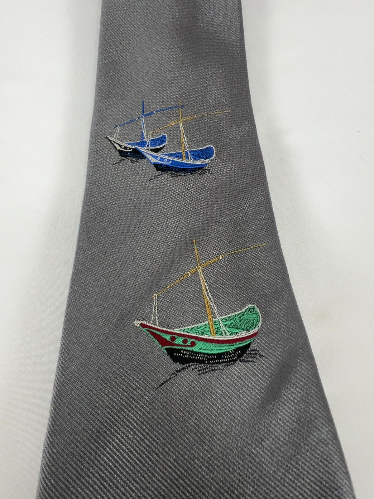 VTG Perry Ellis Handmade Gray Silk Nautical Sailboat Print Men's Neck Tie