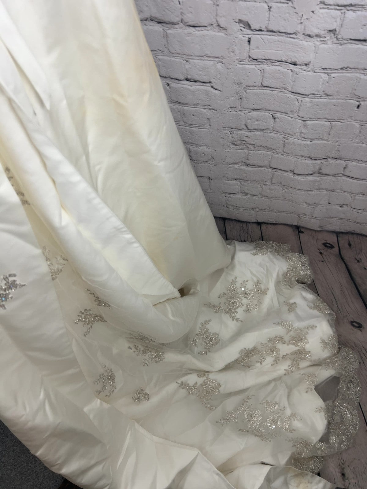 David's Bridal Ivory Satin Strapless Beaded Lace Up Wedding Dress Gown 18W