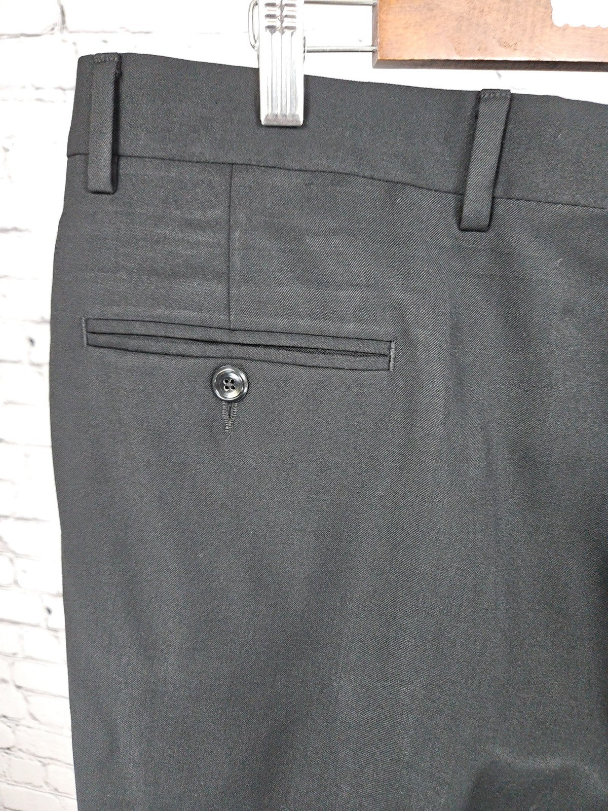 Jos A Bank Black 100% Wool Pleated Cuffed Dress Pants 37R (37X31.5)