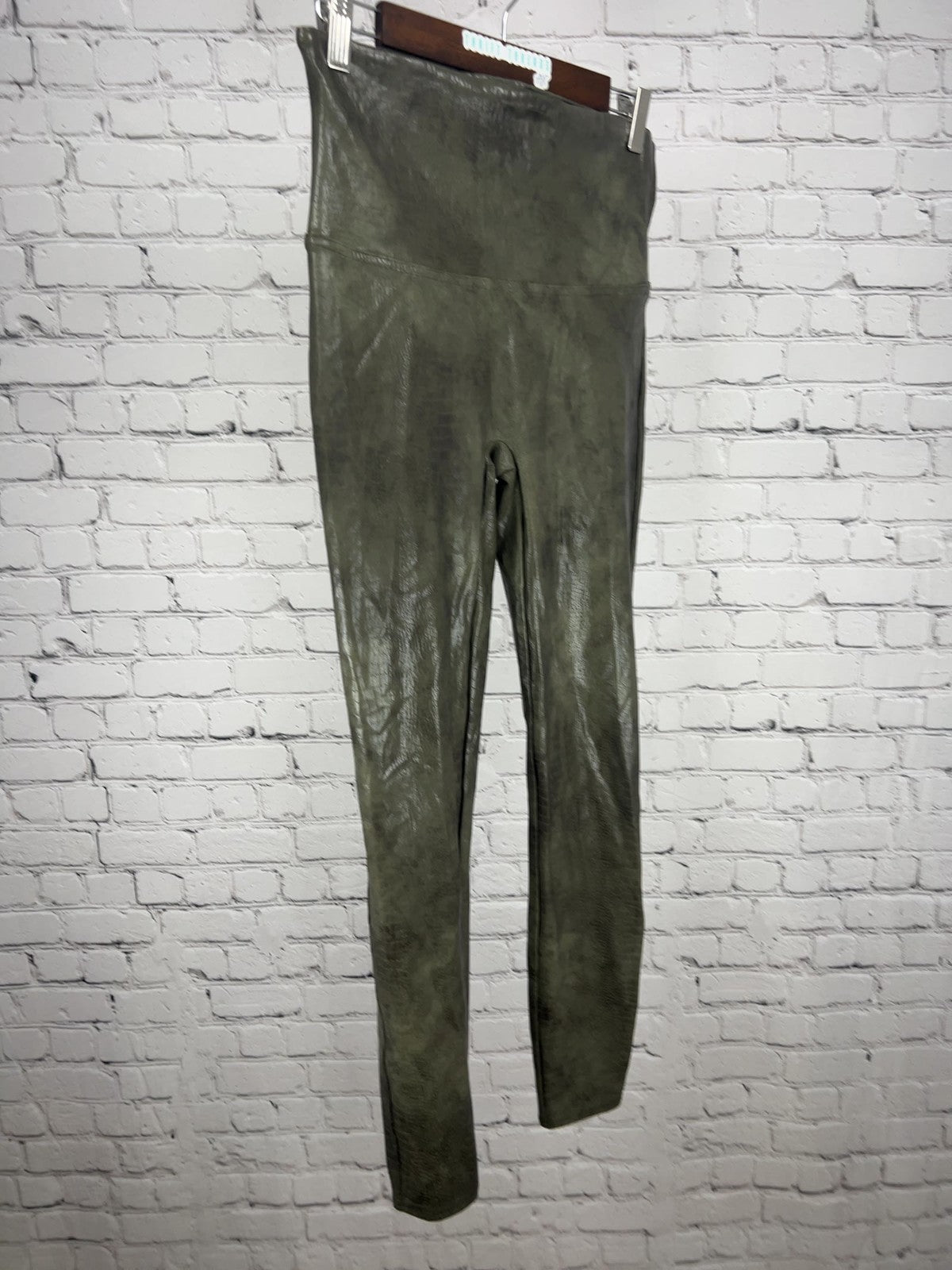 Spanx Olive Green Faux Leather Croc Shine High Rise Leggings XL