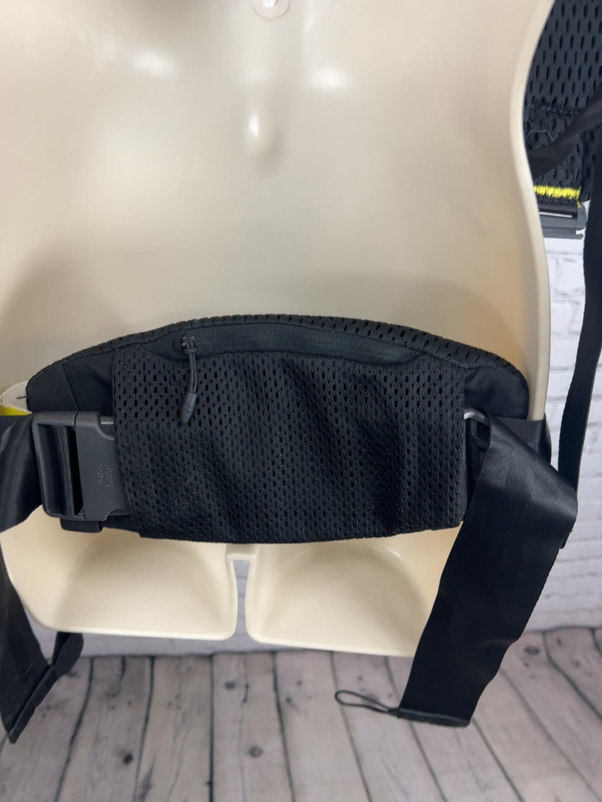 Babycare Free Go Black Mesh Hip Seat Decompression Baby Carrier 0-36 Months