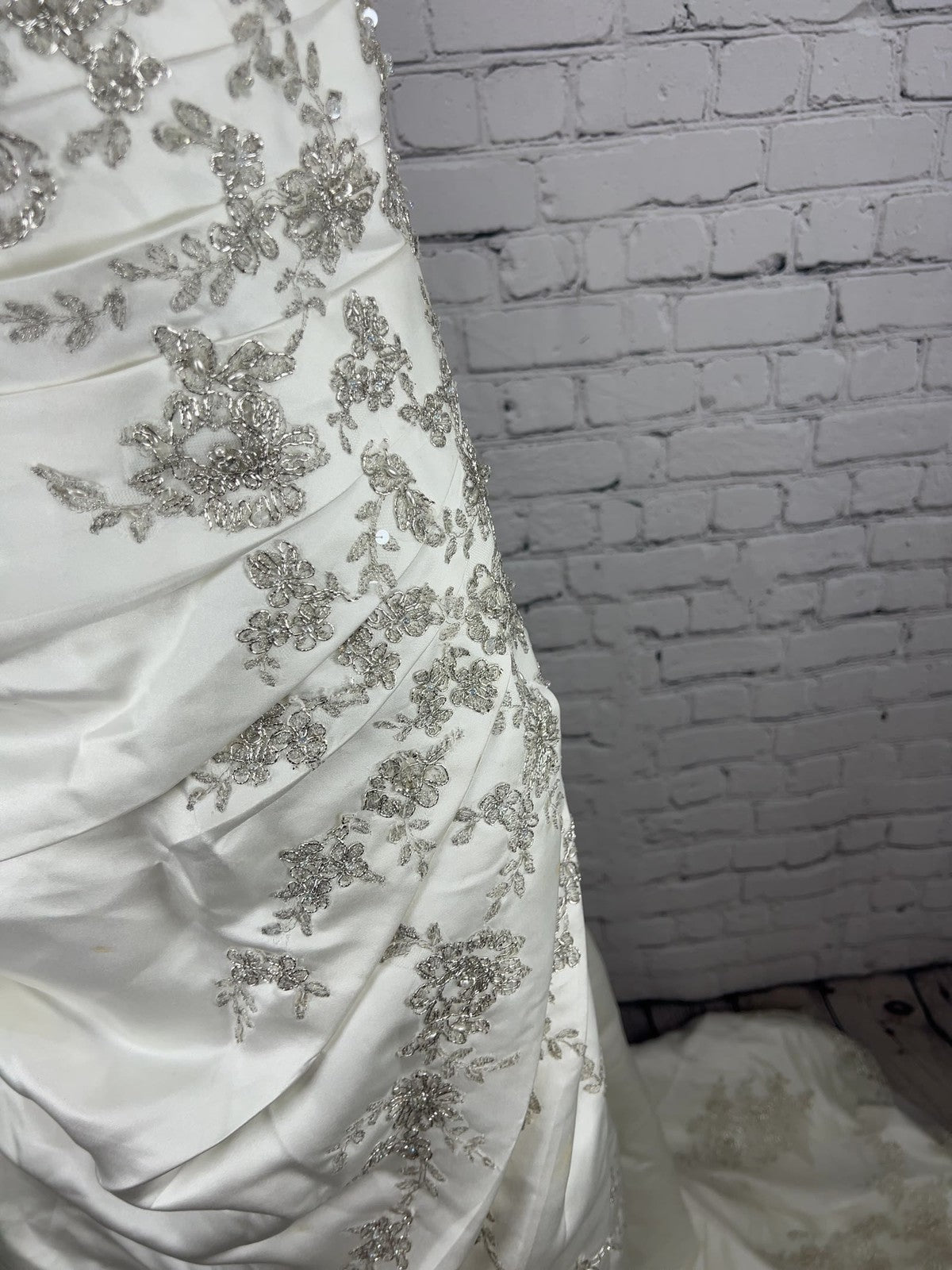 David's Bridal Ivory Satin Strapless Beaded Lace Up Wedding Dress Gown 18W