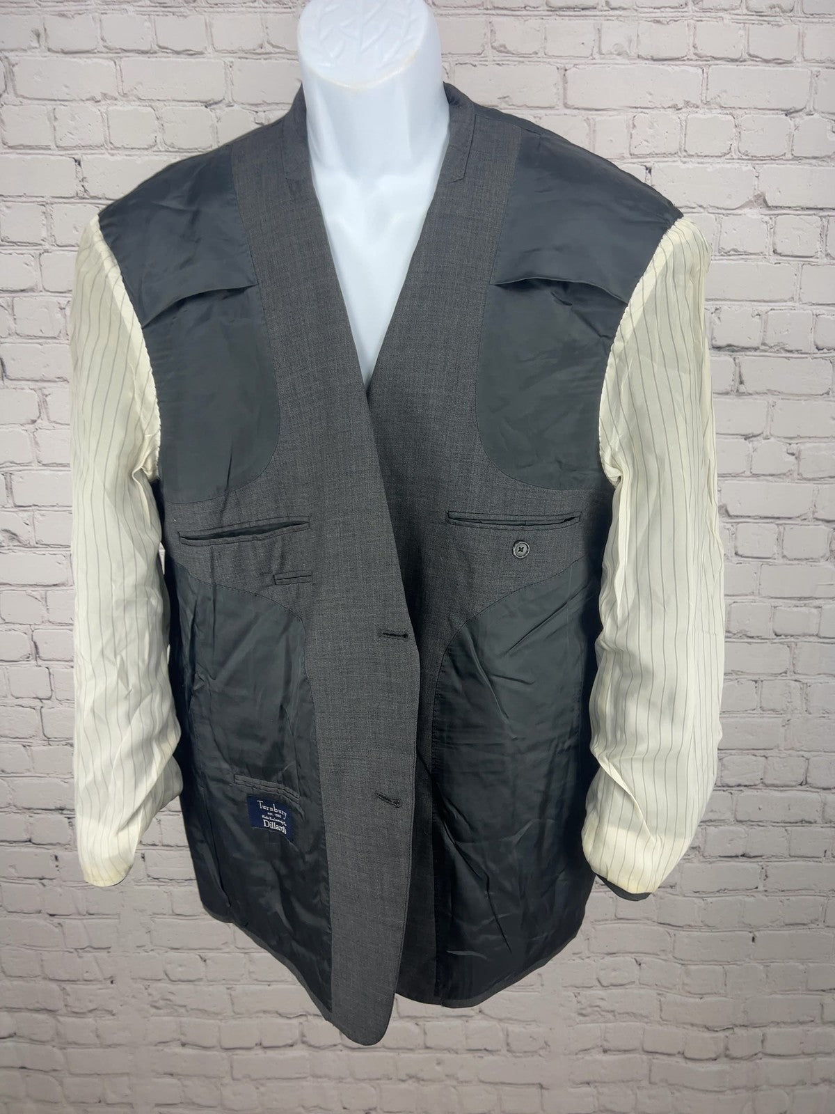 Turnbury Gray 100% Wool 2 Button Single Vented Notch Blazer Sport Coat 44S