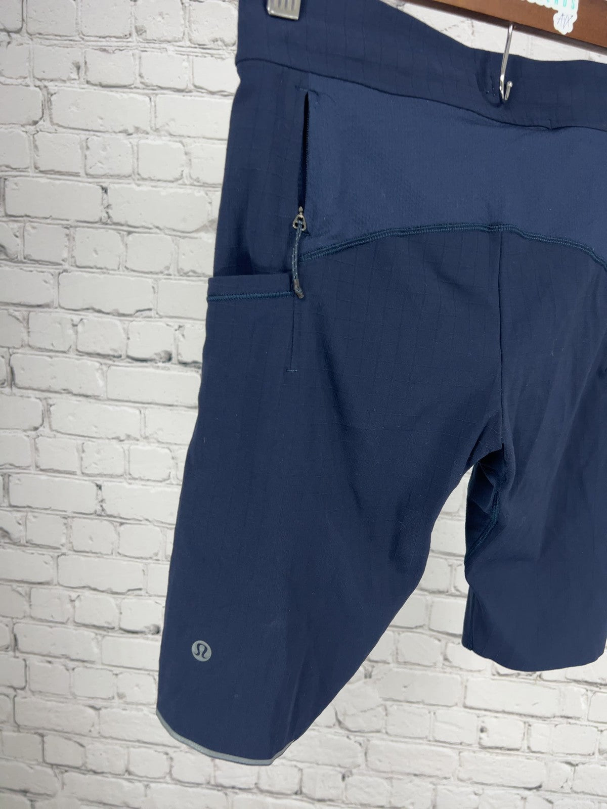 Lululemon Navy Ripstop Zip Pocket Men's Running Shorts Reflective S (25X9)