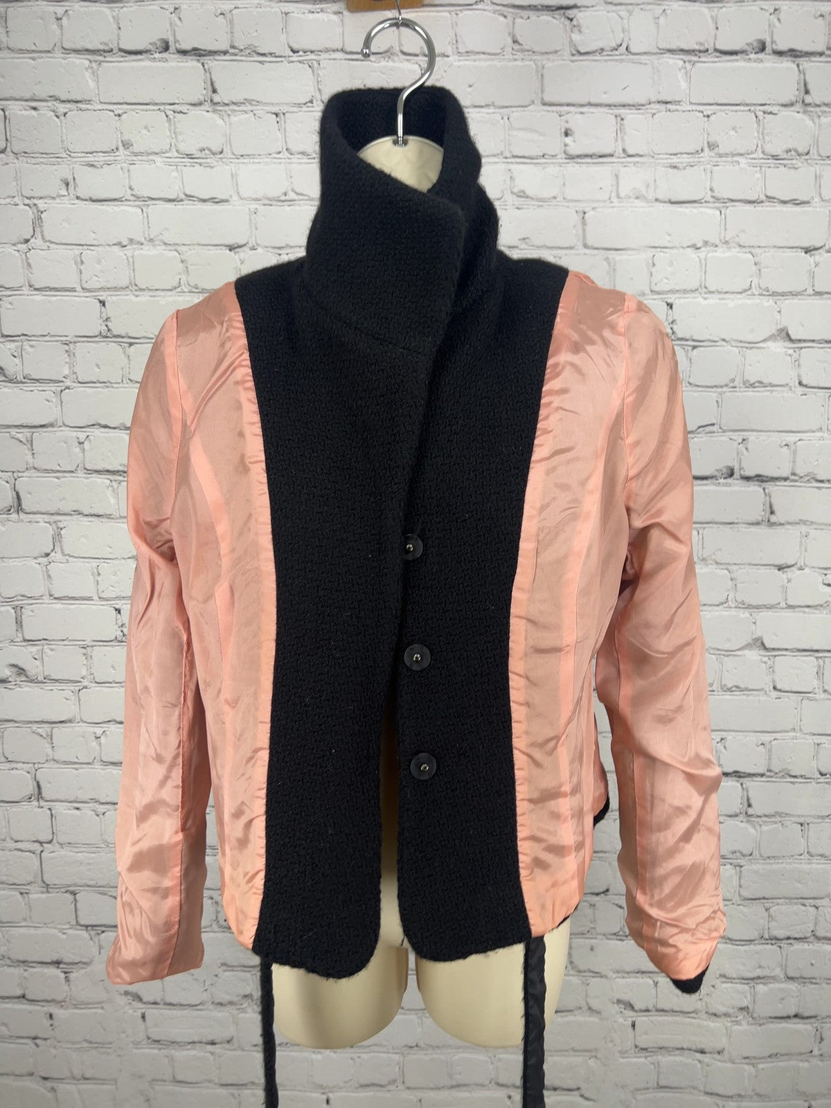 Ann Taylor LOFT Black Boucle Wool Blend Belted Cropped Blazer Jacket 8